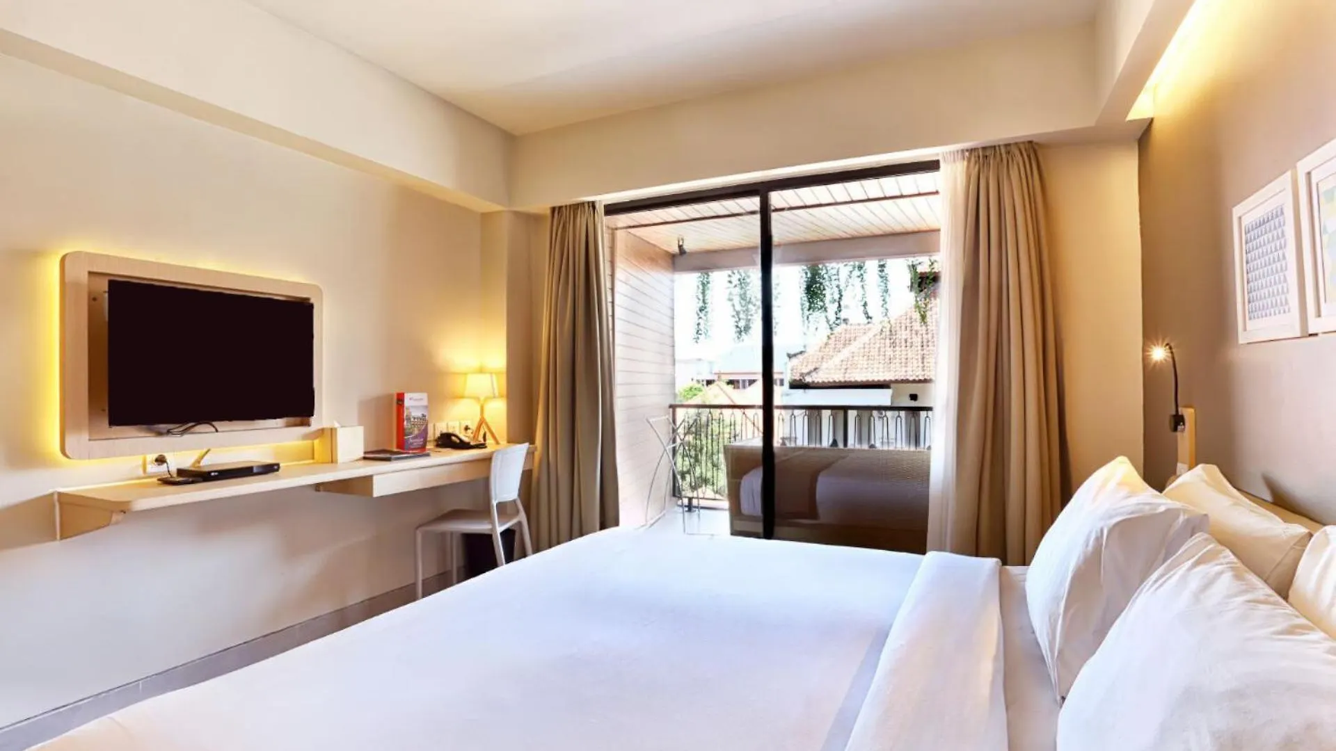 Sevn Legian Hotel