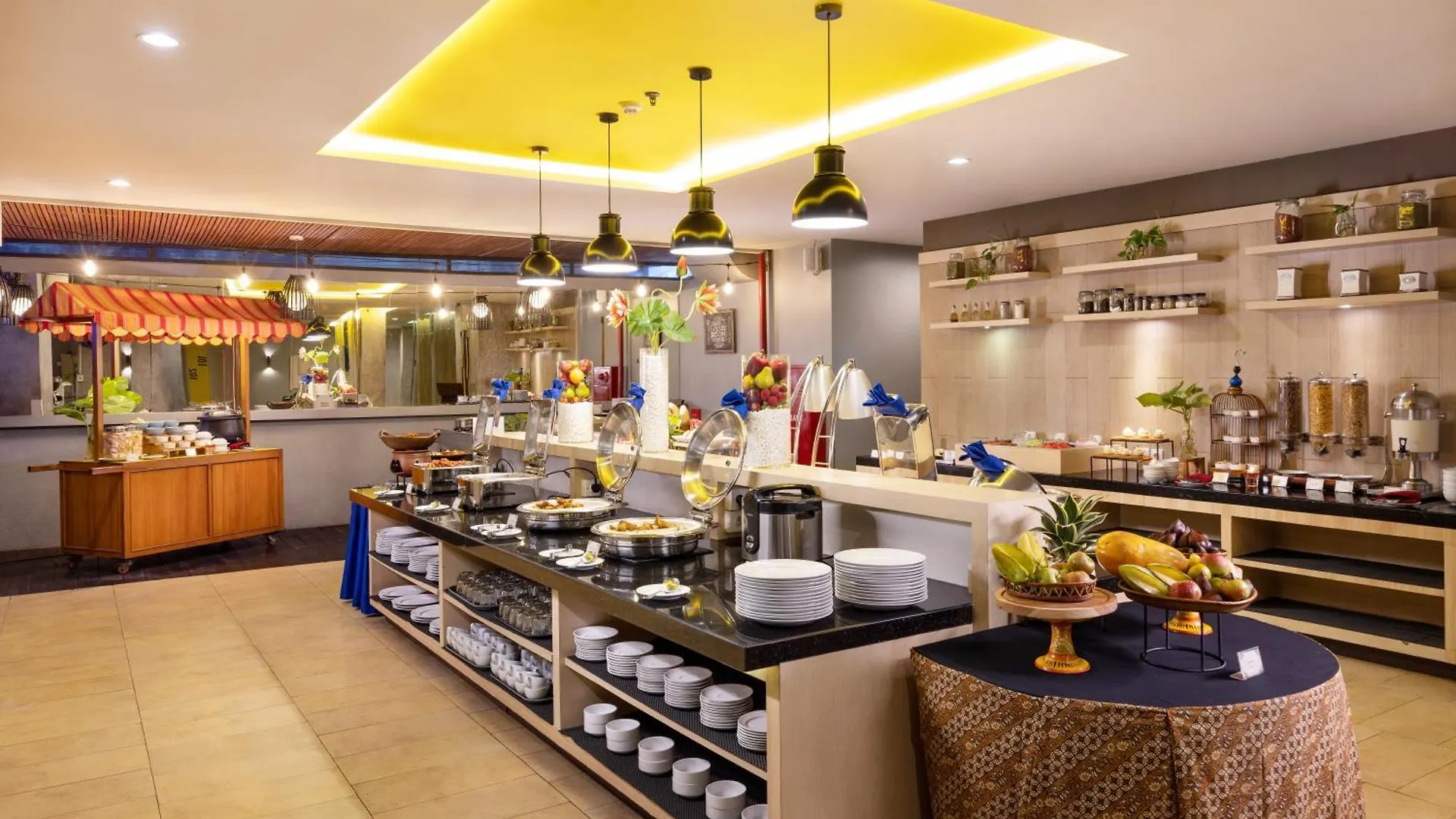 Sevn Legian Hotel 4*, Legian (Bali)